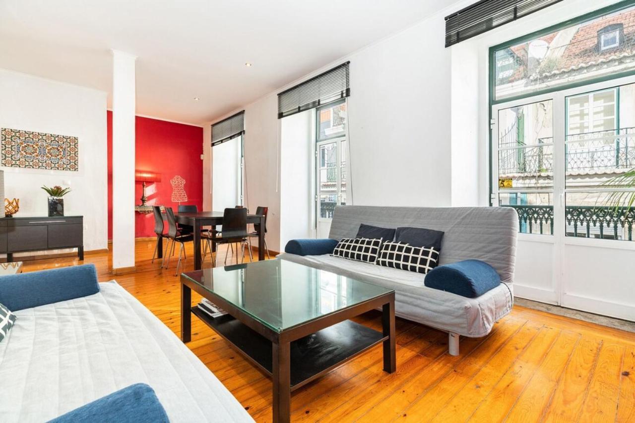 Charming 2 Bedroom Apartment next to Praça da figueira Lisboa Exterior foto